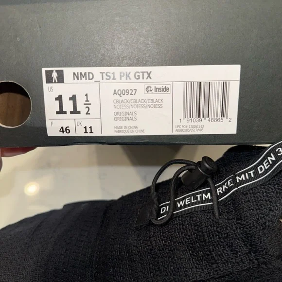 Adidas NMD R1 Triple Black Sneakers - Picture 5 of 5